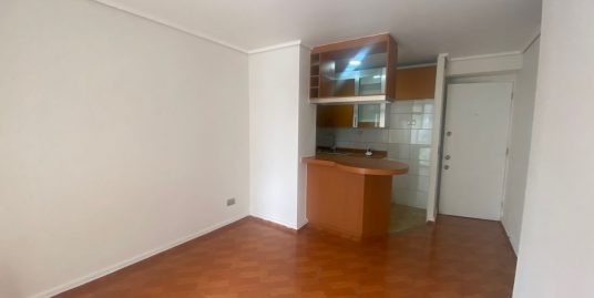 Departamento En Venta, Dos Dormitorios, Dos Baños, Santiago